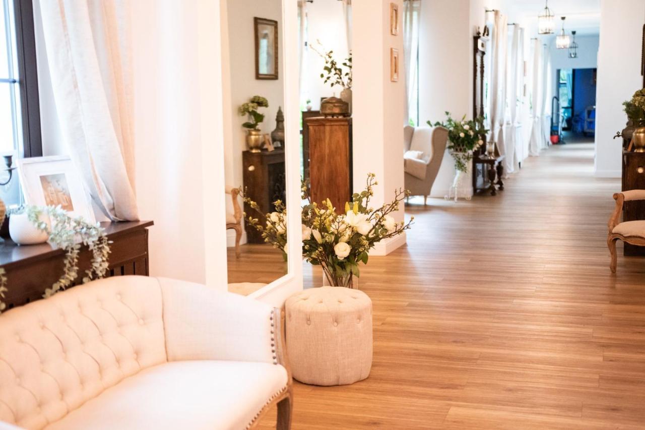 Dwor 3* Konstancin-Jeziorna