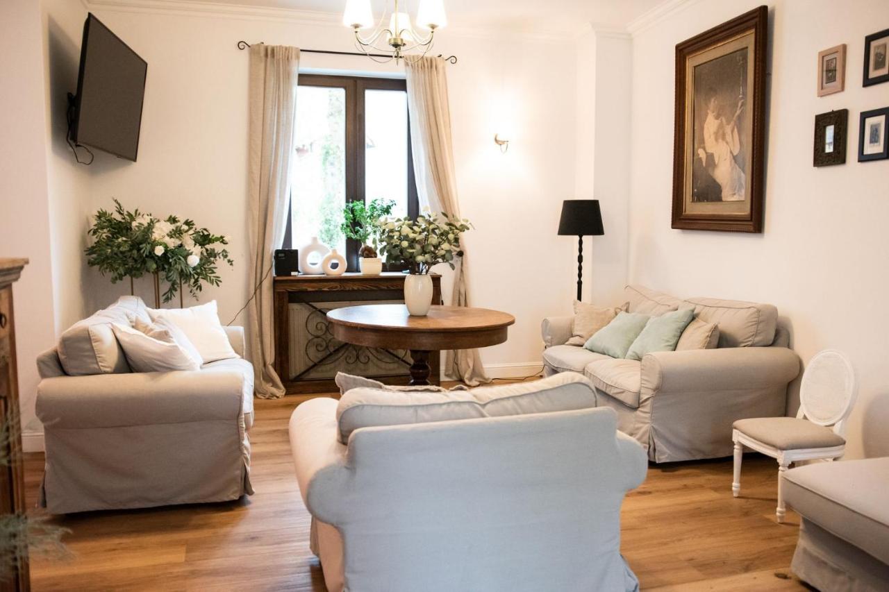 Hotell Dwor Konstancin-Jeziorna