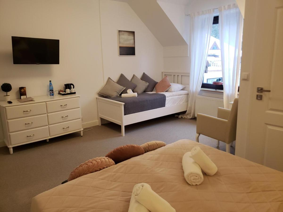 Hotell Dwor 3*
